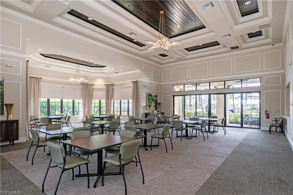 9425 Glenforest Dr, Naples, FL 34120-41
