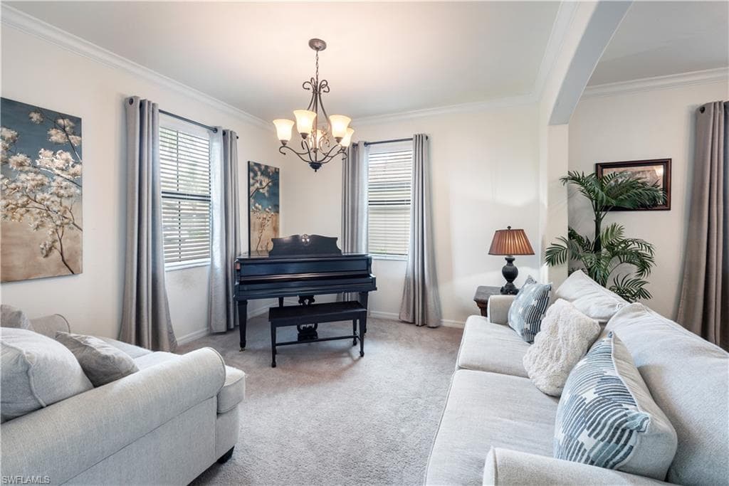 9425 Glenforest Dr, Naples, FL 34120-4