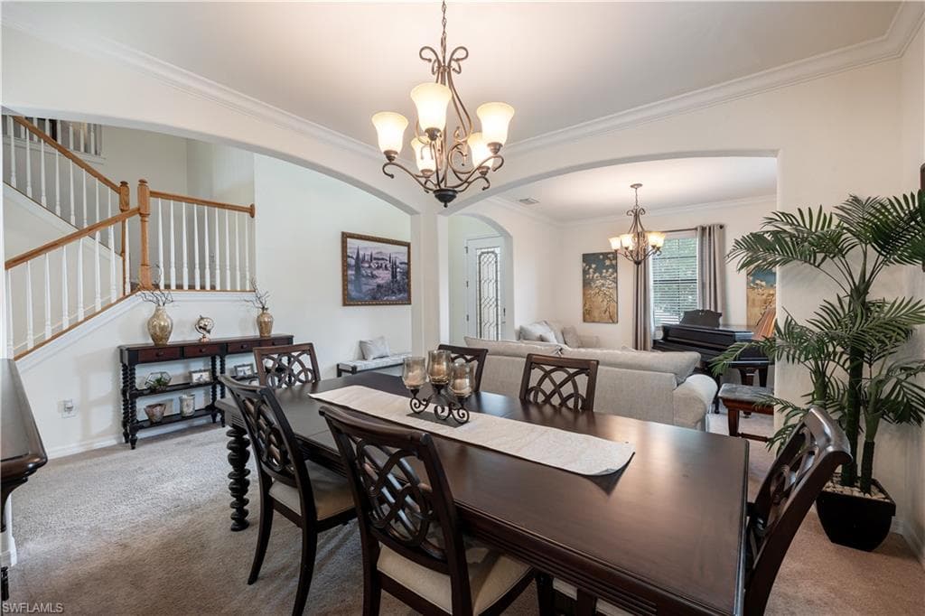 9425 Glenforest Dr, Naples, FL 34120-7