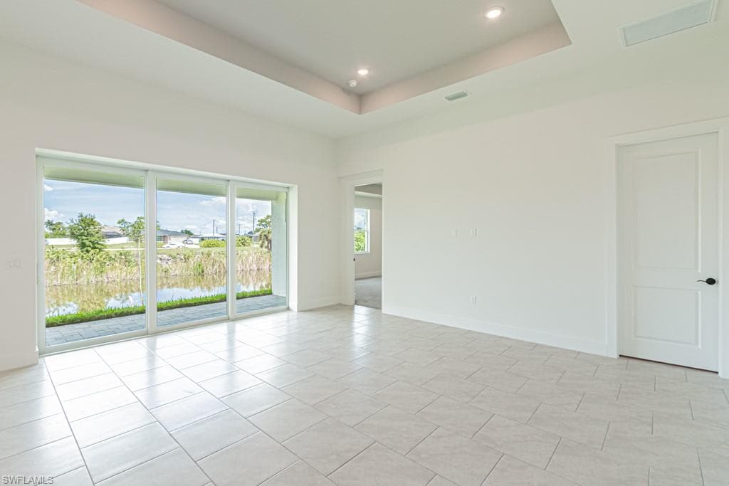 420 18th Pl, Cape Coral, FL 33993-12