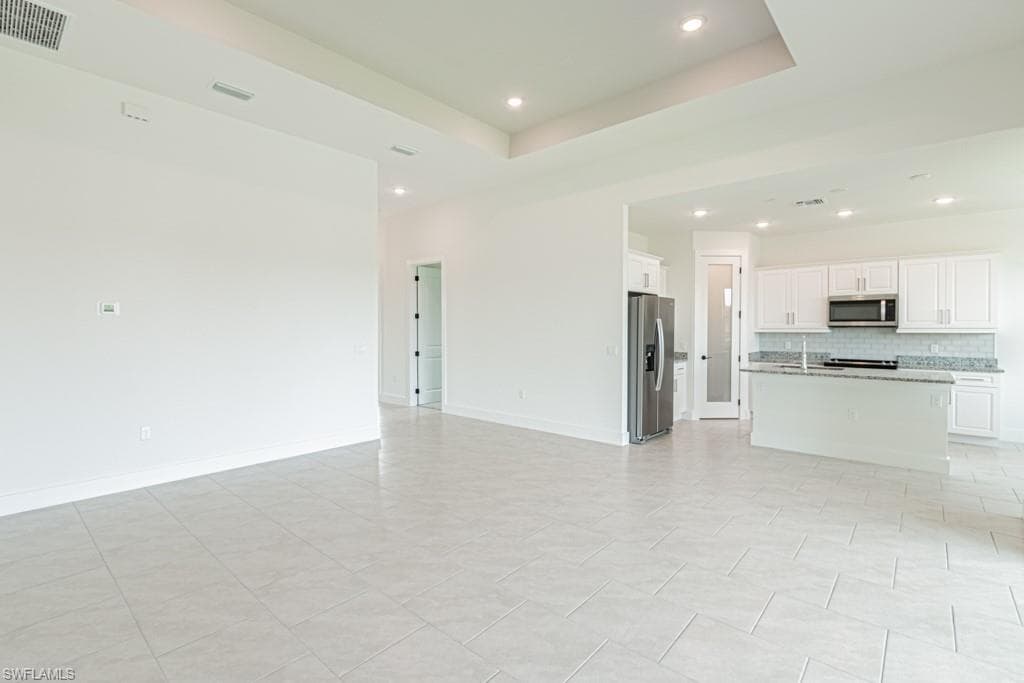 420 18th Pl, Cape Coral, FL 33993-15
