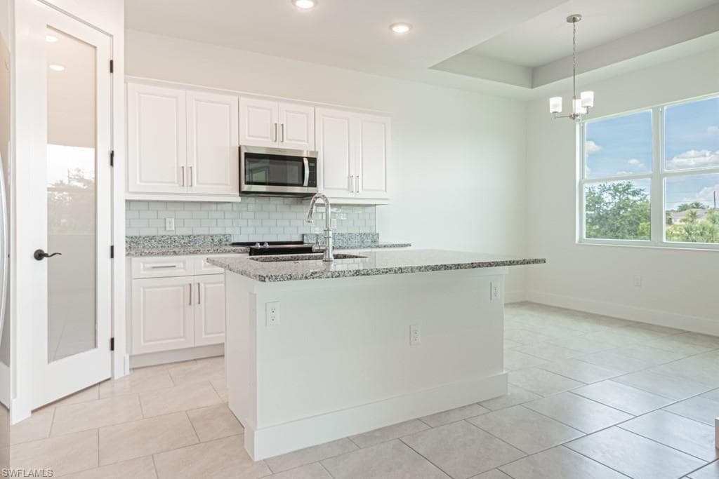 420 18th Pl, Cape Coral, FL 33993-18