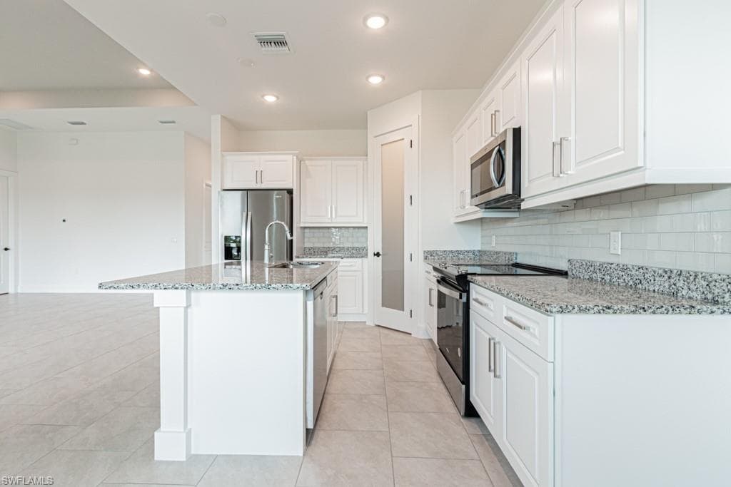 420 18th Pl, Cape Coral, FL 33993-21