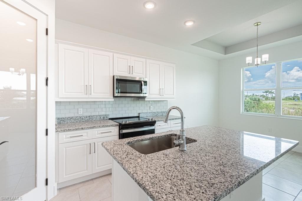 420 18th Pl, Cape Coral, FL 33993-24