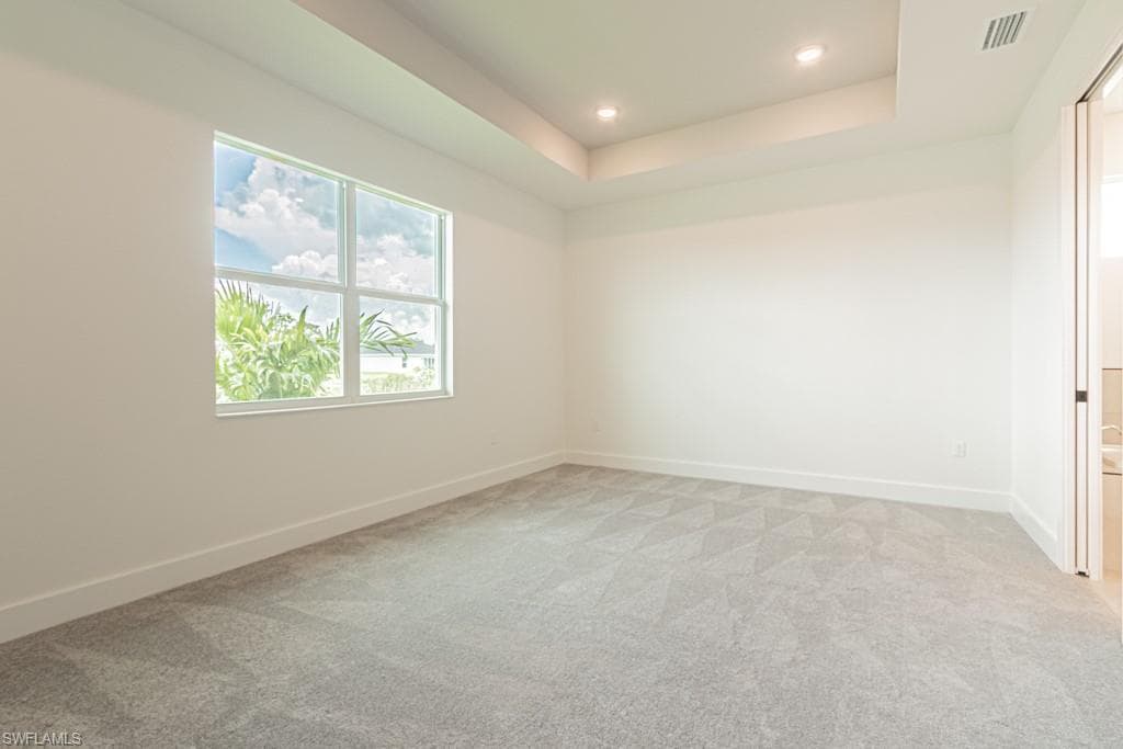 420 18th Pl, Cape Coral, FL 33993-32