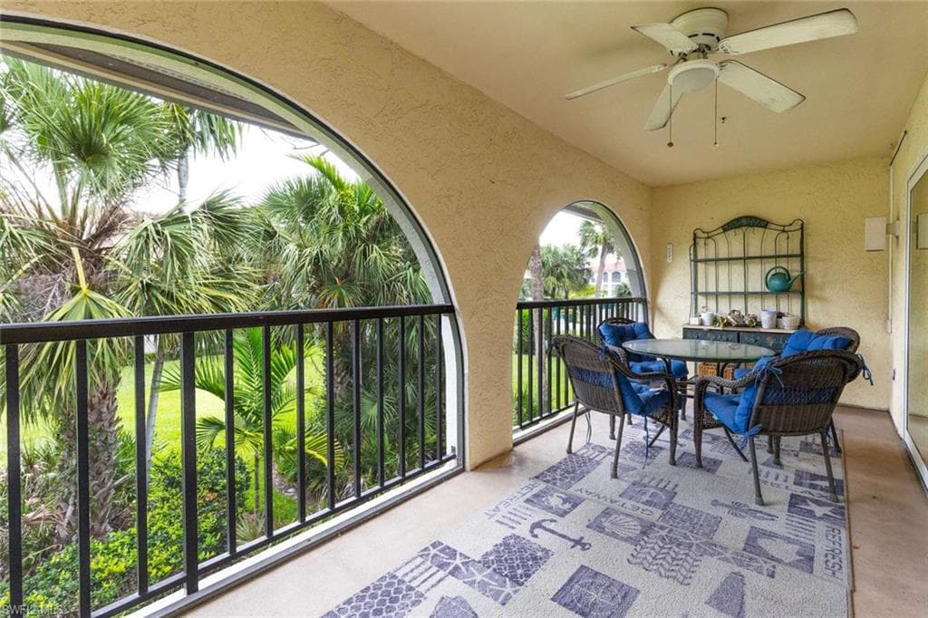 3360 10th St N 1210, Naples, FL 34103-11