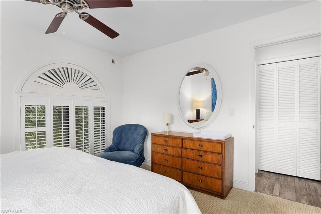 3360 10th St N 1210, Naples, FL 34103-15