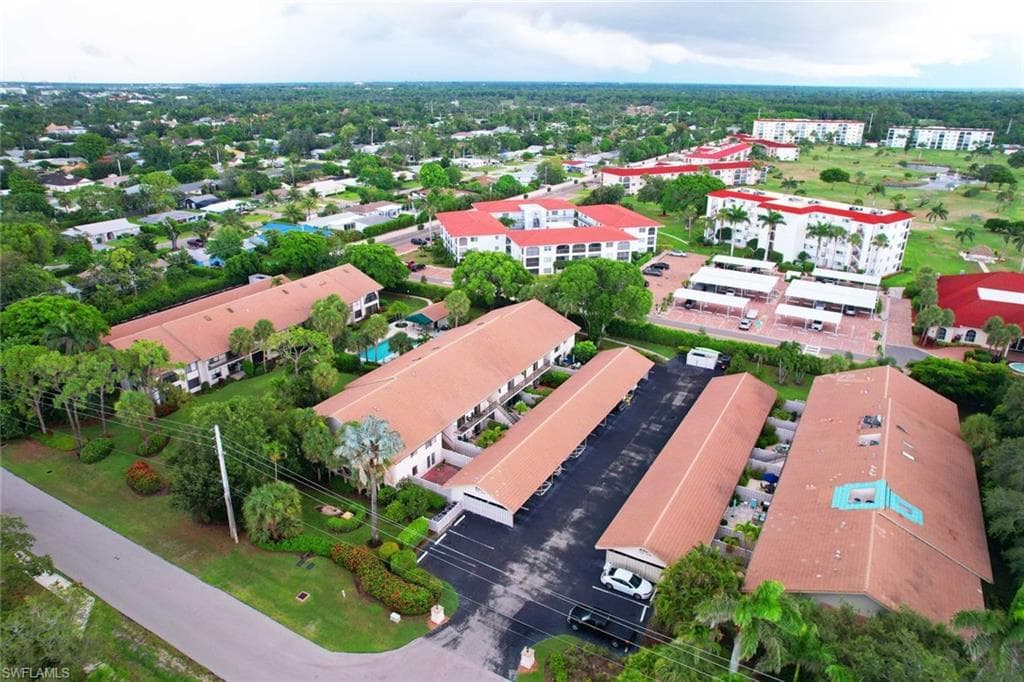 3360 10th St N 1210, Naples, FL 34103-21