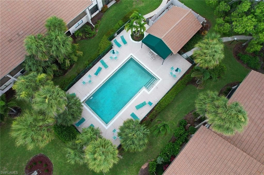 3360 10th St N 1210, Naples, FL 34103-27