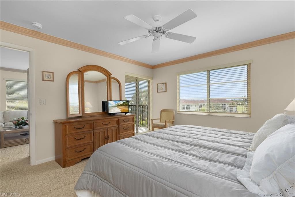 37 High Point Cir E 401, Naples, FL 34103-9