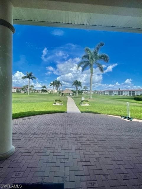 37 High Point Cir E 401, Naples, FL 34103-19