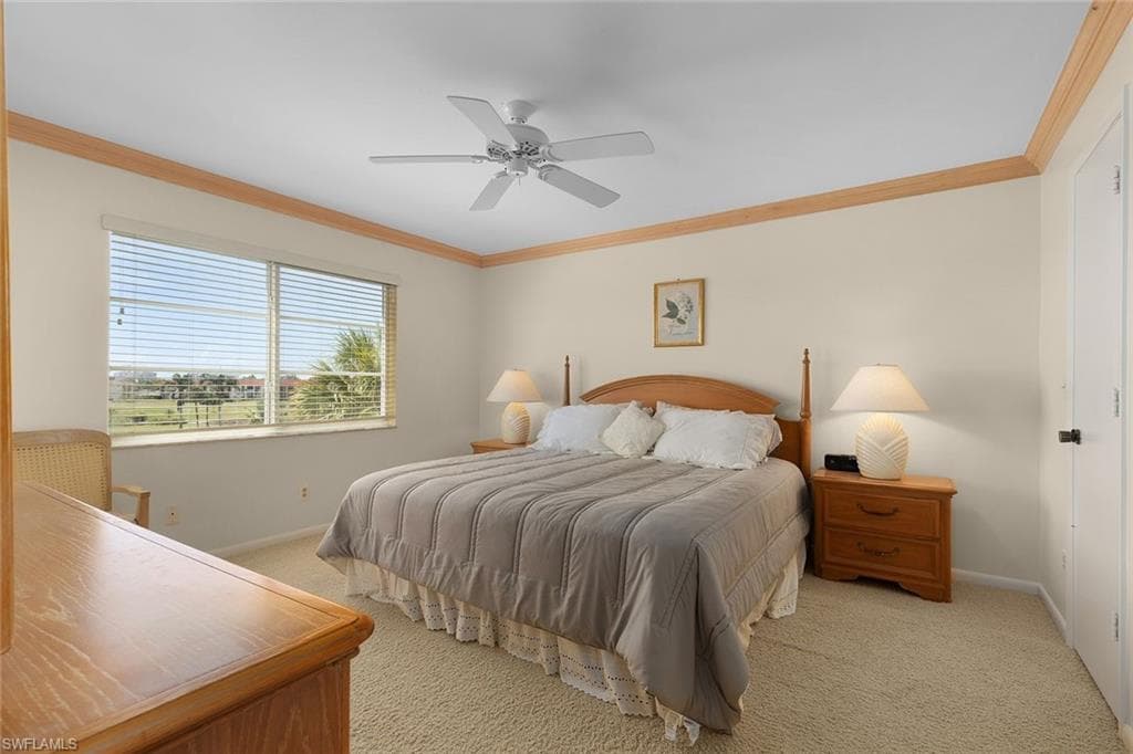 37 High Point Cir E 401, Naples, FL 34103-22