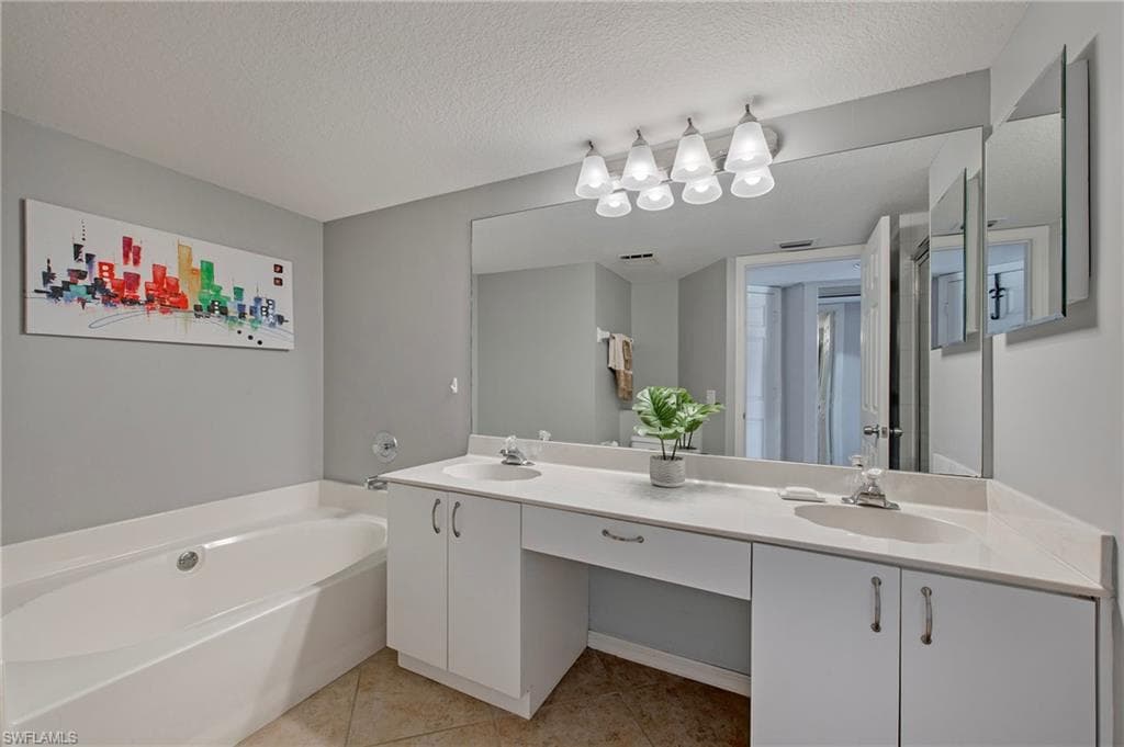 992 Woodshire Ln D309, Naples, FL 34105-13