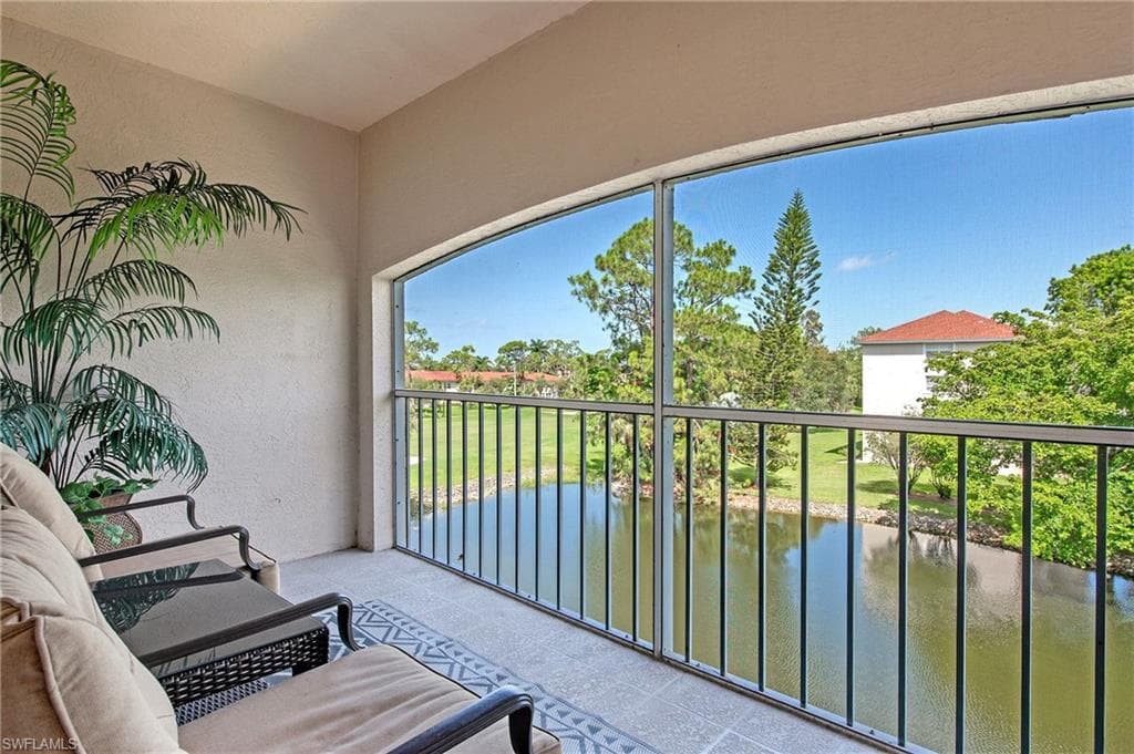 992 Woodshire Ln D309, Naples, FL 34105-20