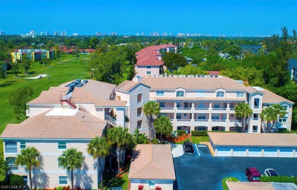 992 Woodshire Ln D309, Naples, FL 34105-23