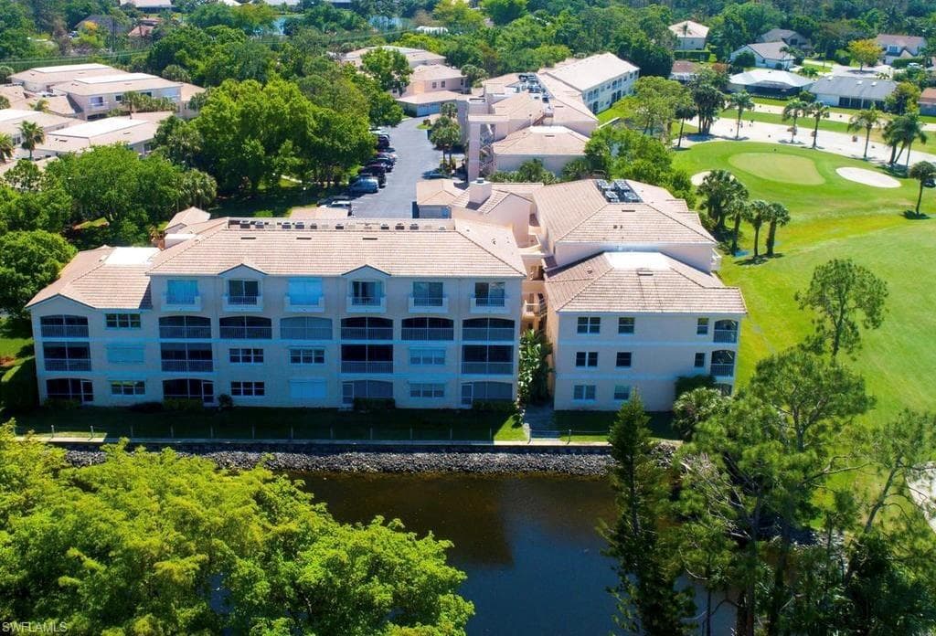 992 Woodshire Ln D309, Naples, FL 34105-24