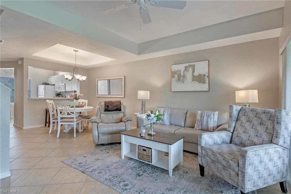 992 Woodshire Ln D309, Naples, FL 34105-3