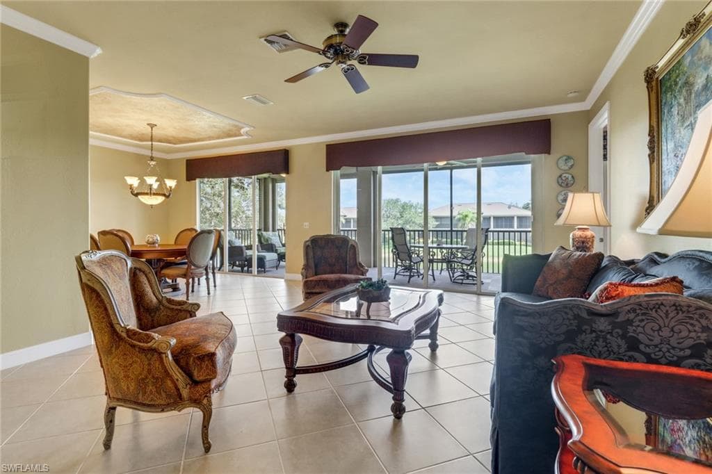 713 Regency Reserve Cir 5903, Naples, FL 34119-6