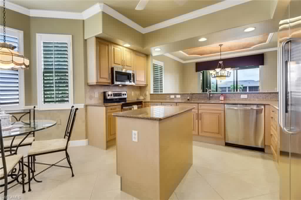 713 Regency Reserve Cir 5903, Naples, FL 34119-8