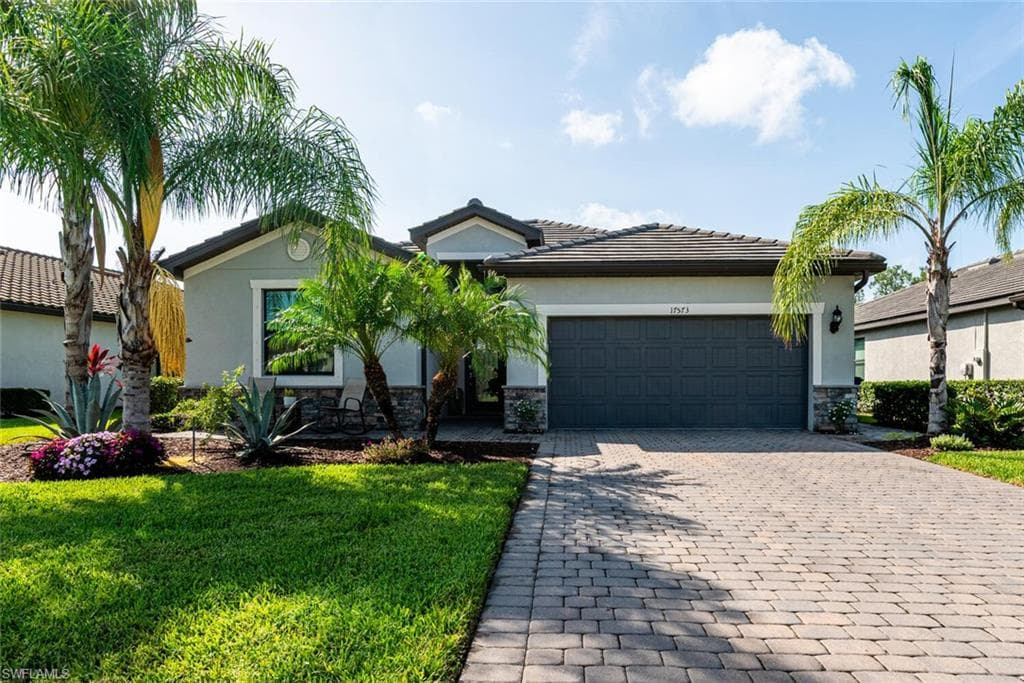 17573 Ashcomb Way, Estero, FL 33928-1