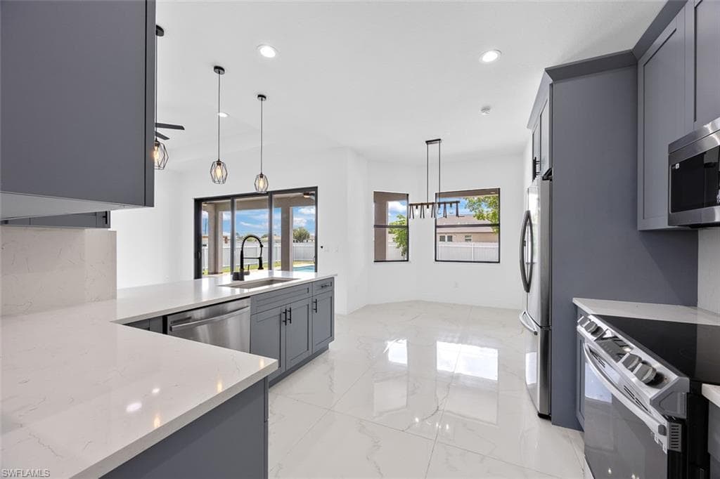 1609 Nelson Rd N, Cape Coral, FL 33993-14