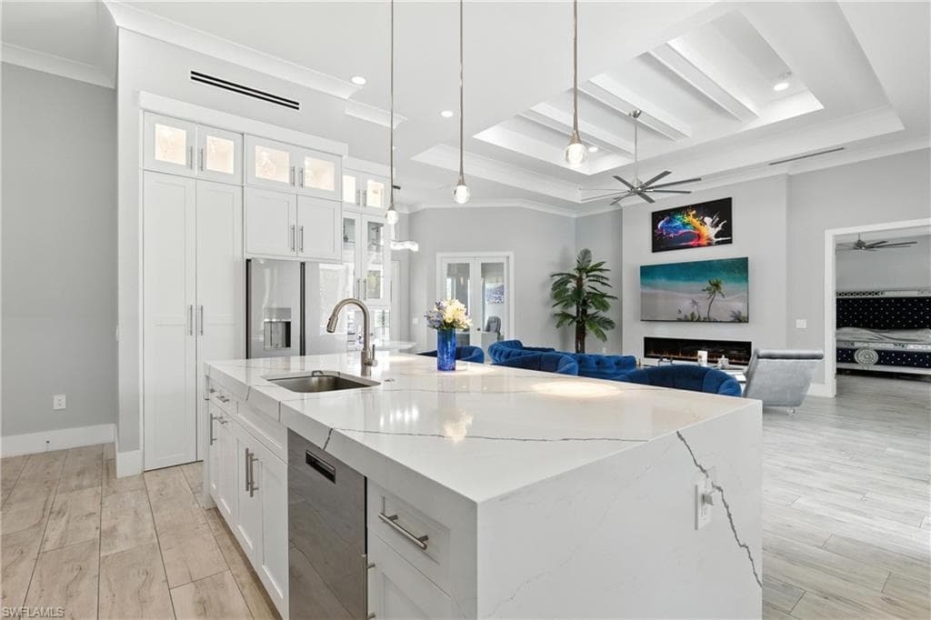 1631 Copeland Dr, Marco Island, FL 34145-14