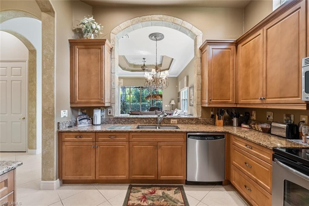 5757 Mango Cir 5757, Naples, FL 34110-10