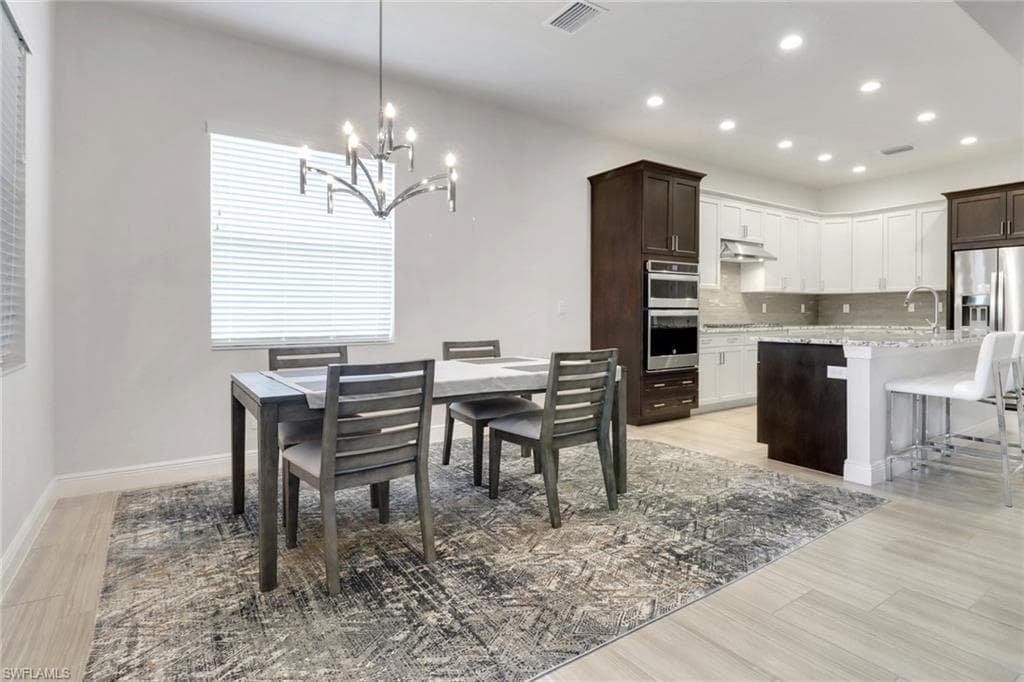 8913 Redonda Dr, Naples, FL 34114-10