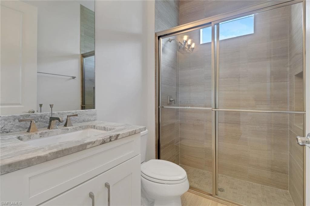 8913 Redonda Dr, Naples, FL 34114-13