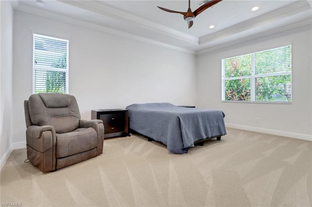 8913 Redonda Dr, Naples, FL 34114-18