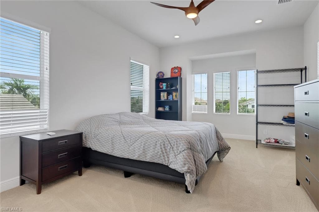 8913 Redonda Dr, Naples, FL 34114-28