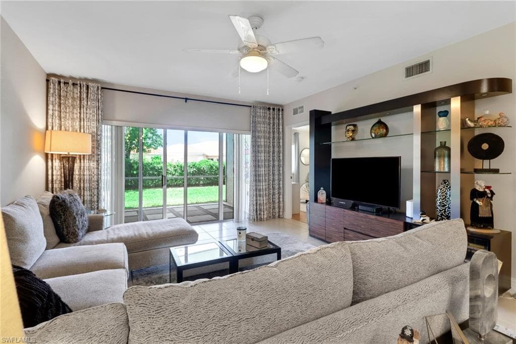 7839 Regal Heron Cir 104, Naples, FL 34104-12