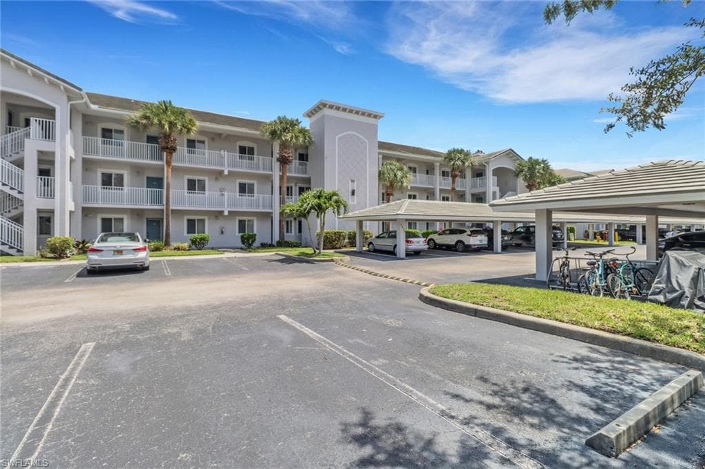7839 Regal Heron Cir 104, Naples, FL 34104-2