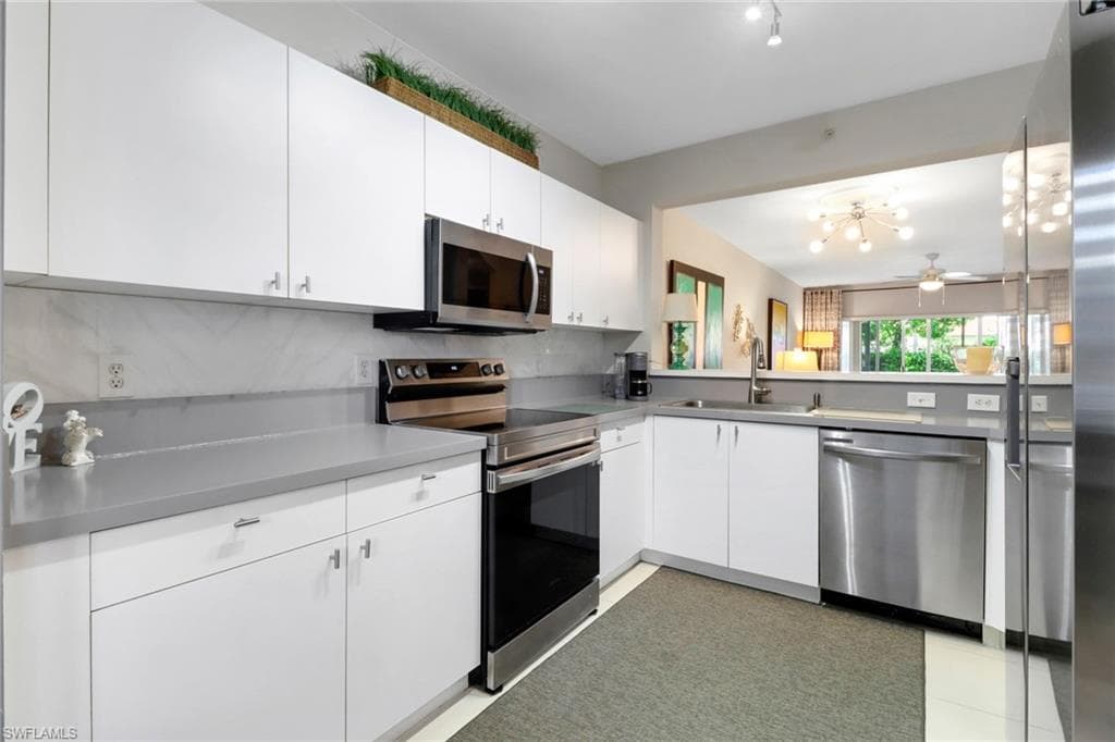 7839 Regal Heron Cir 104, Naples, FL 34104-3