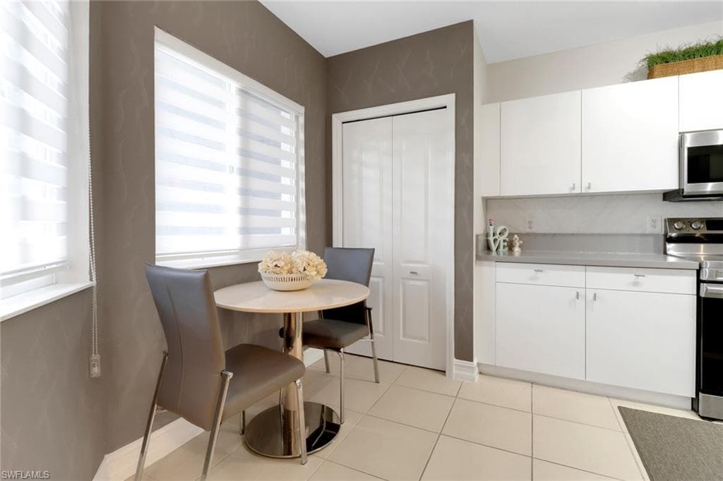 7839 Regal Heron Cir 104, Naples, FL 34104-7