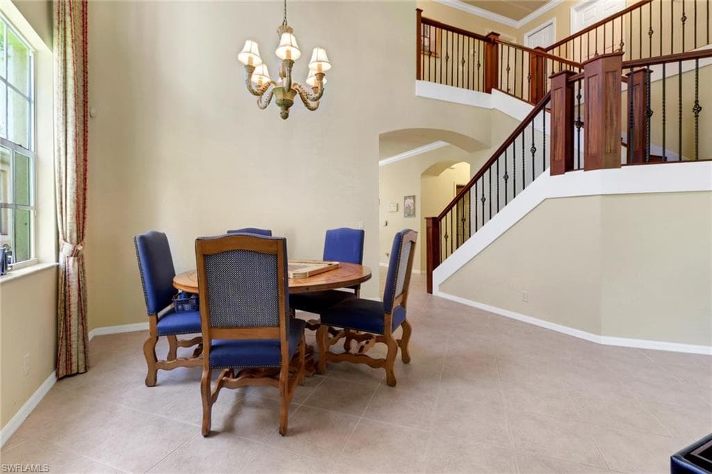 5730 Lago Villaggio Way, Naples, FL 34104-9
