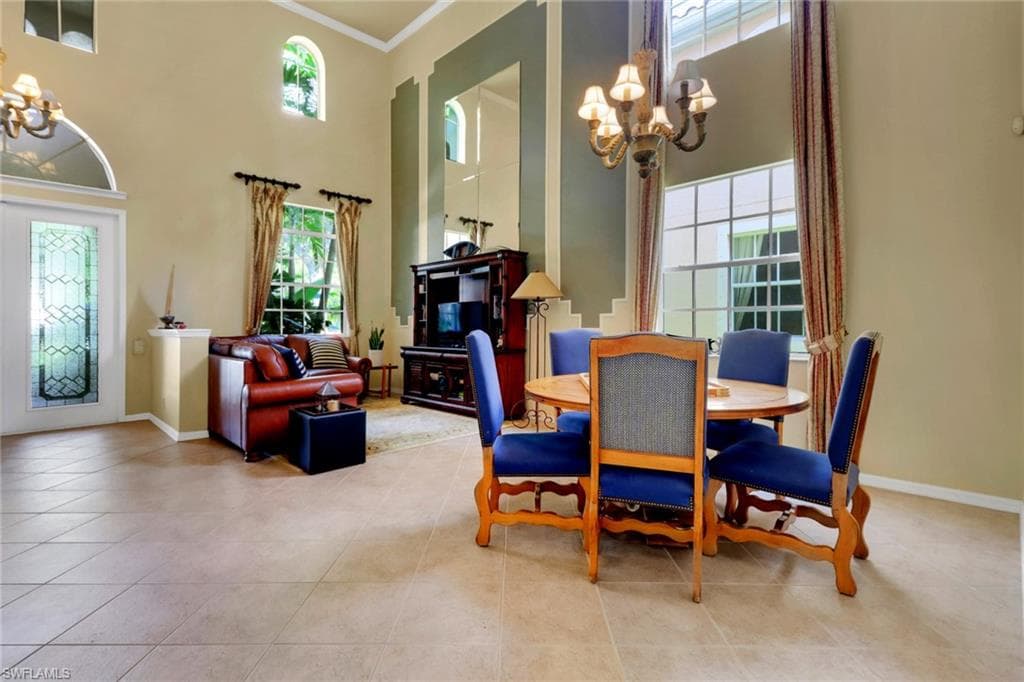 5730 Lago Villaggio Way, Naples, FL 34104-10