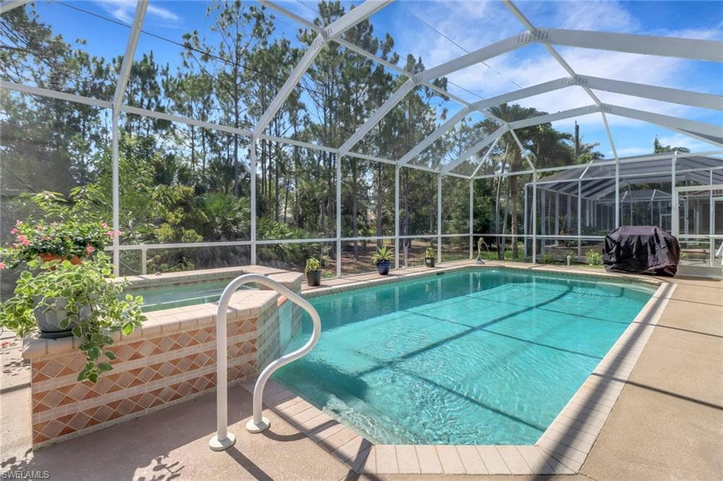 5730 Lago Villaggio Way, Naples, FL 34104-35