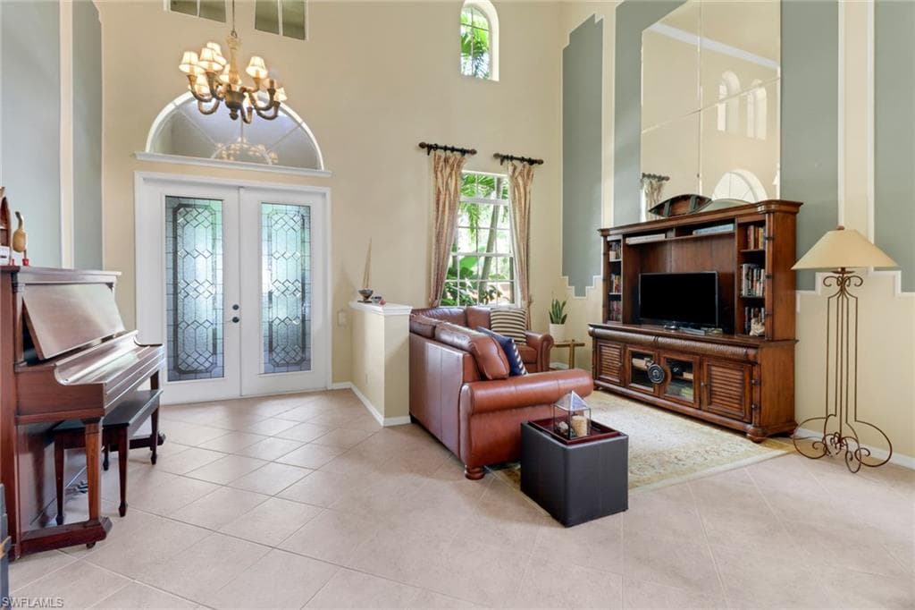 5730 Lago Villaggio Way, Naples, FL 34104-6