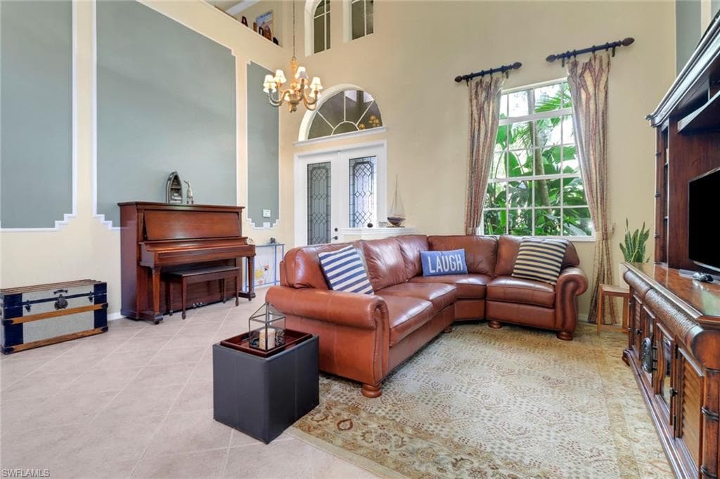 5730 Lago Villaggio Way, Naples, FL 34104-7