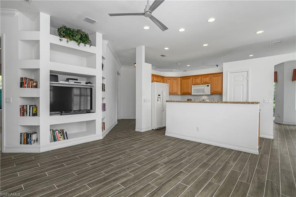 151 Vista Ln, Naples, FL 34119-13