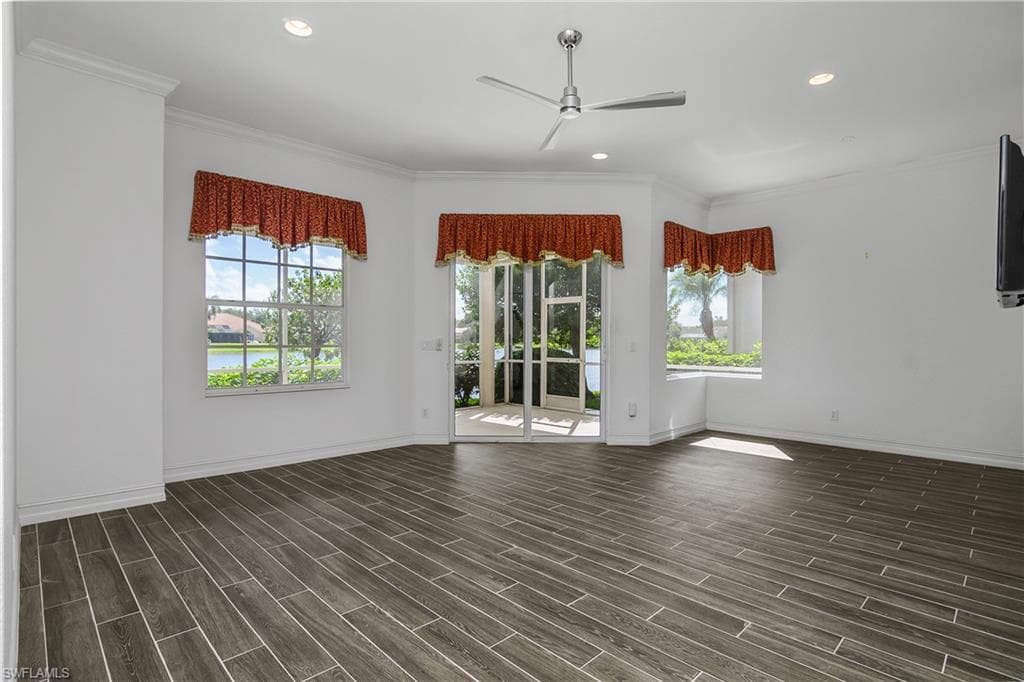 151 Vista Ln, Naples, FL 34119-19