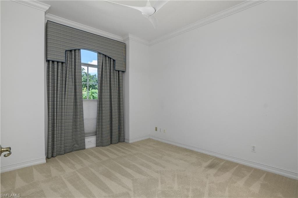 151 Vista Ln, Naples, FL 34119-24