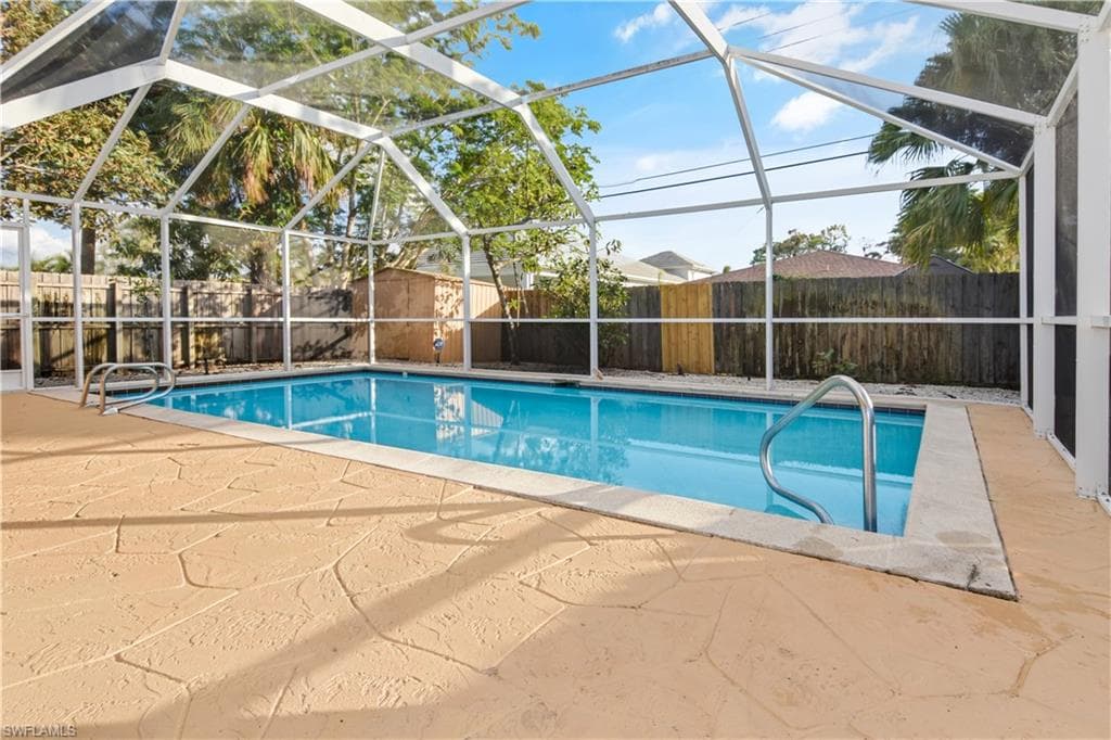 770 93rd Ave N, Naples, FL 34108-29