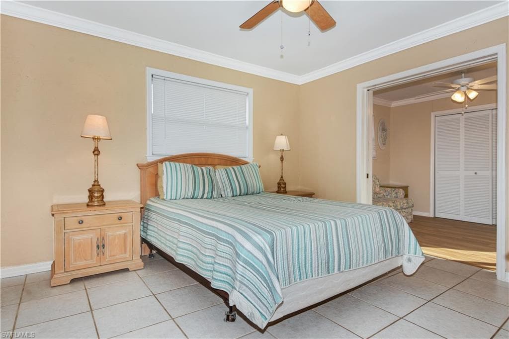 770 93rd Ave N, Naples, FL 34108-7