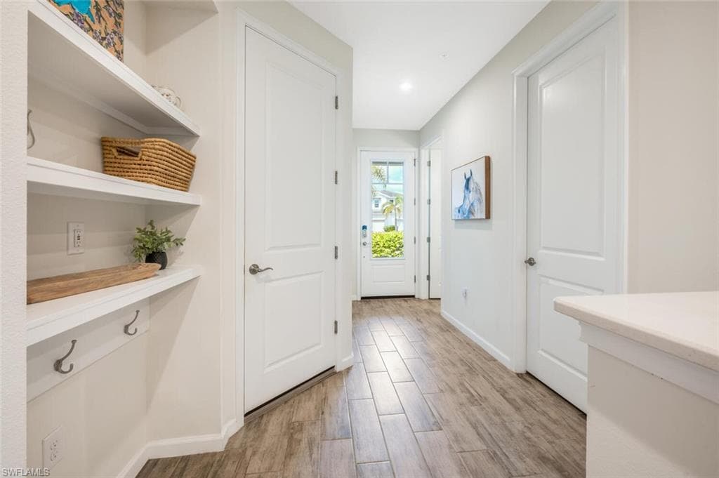 4720 Arboretum Cir 102, Naples, FL 34112-27