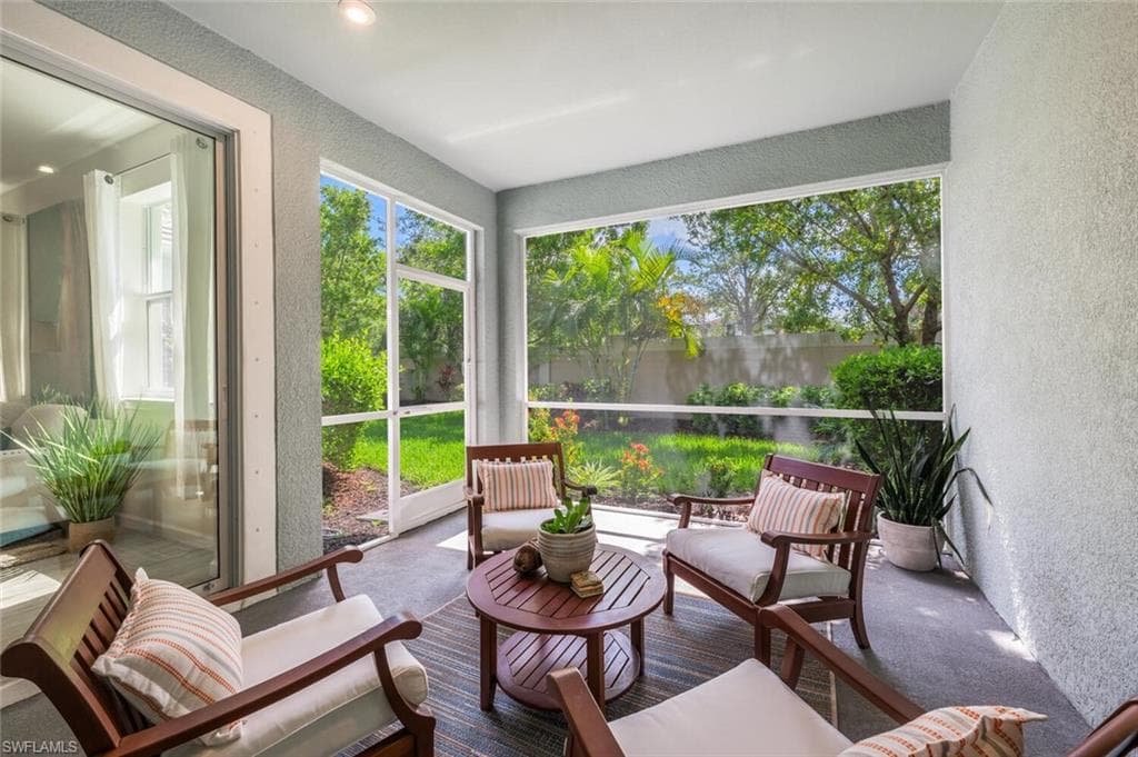 4720 Arboretum Cir 102, Naples, FL 34112-29