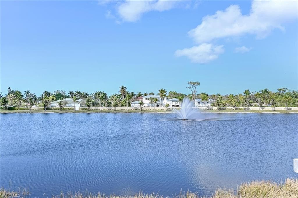 4720 Arboretum Cir 102, Naples, FL 34112-44