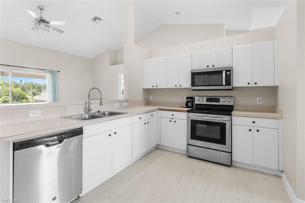 2811 44th St W, Lehigh Acres, FL 33971-13
