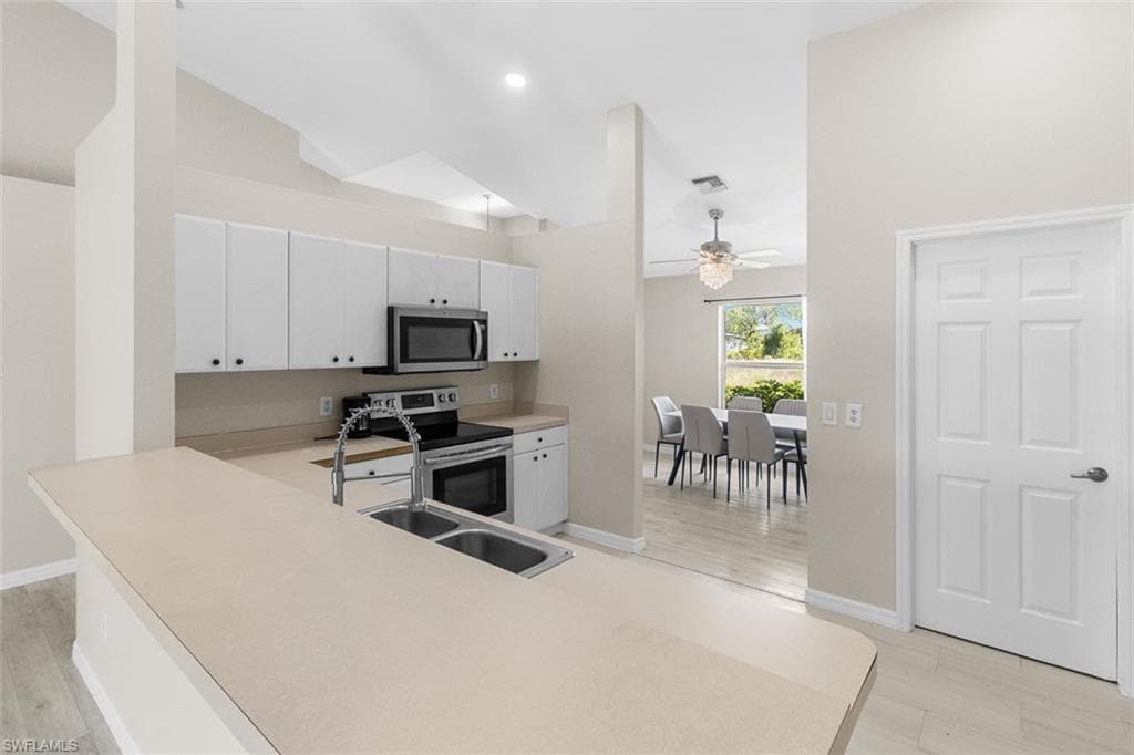2811 44th St W, Lehigh Acres, FL 33971-22